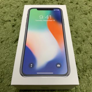 アイフォーン(iPhone)の【e35.3.※プロフ様】iPhone x 64G シルバー docomo(スマートフォン本体)