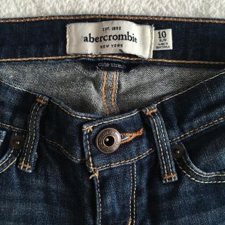 アバクロンビーアンドフィッチ(Abercrombie&Fitch)のアバクロキッズジーンズ  (パンツ/スパッツ)