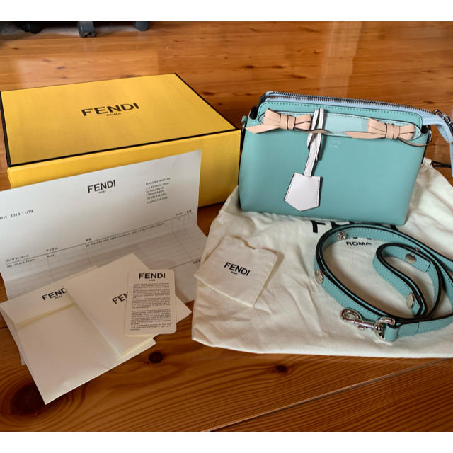 FENDI(フェンディ)のフェンディ  バイザウェイ  ミニ レディースのバッグ(ショルダーバッグ)の商品写真