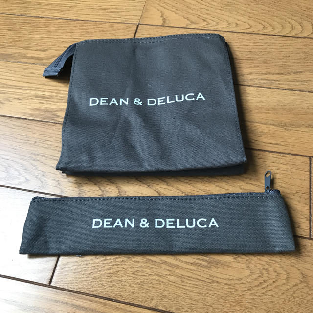 DEAN & DELUCA(ディーンアンドデルーカ)のランチバッグ&カラトリーポーチ レディースのファッション小物(ポーチ)の商品写真