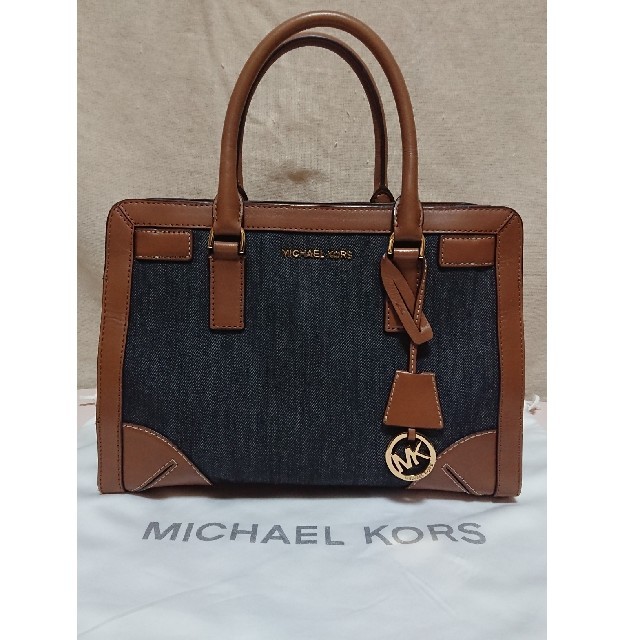 Michael Kors(マイケルコース)の即日発送致します☆可愛いマイケルコースハンドバッグ☆ショルダーにもなります！ レディースのバッグ(ハンドバッグ)の商品写真