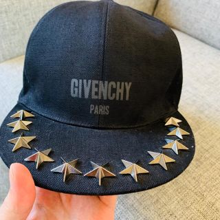 ジバンシィ(GIVENCHY)のジバンシー givency 帽子 キャップ スタッズ(キャップ)