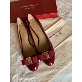 サルヴァトーレフェラガモ(Salvatore Ferragamo)のフェラガモ ferragamo(ハイヒール/パンプス)