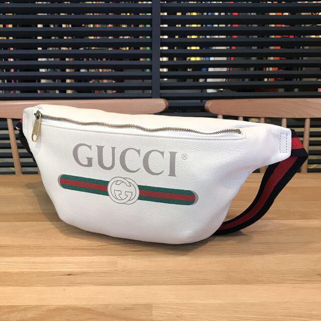 Gucci(グッチ)のたつ様の グッチ ベルトバッグ ボディバッグ ウエストポーチ メンズ ホワイト メンズのバッグ(ボディーバッグ)の商品写真