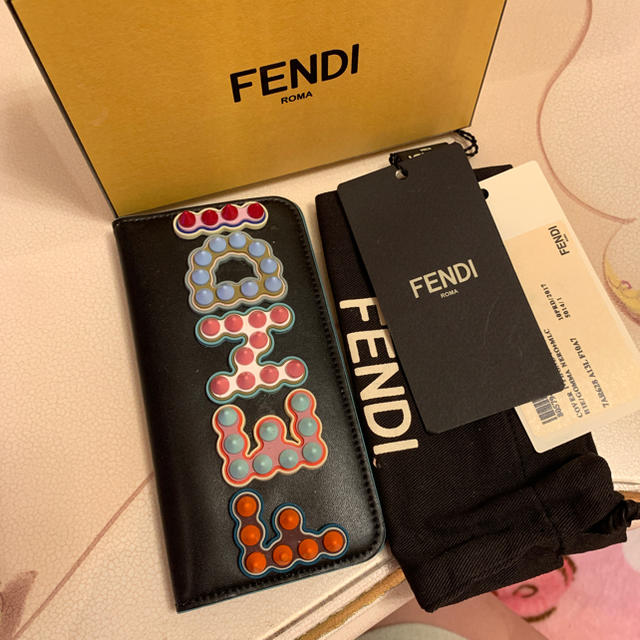 FENDIiPhoneケース7.8のサムネイル
