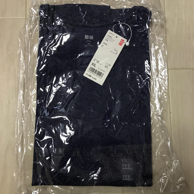 UNIQLO(ユニクロ)のユニクロ Tシャツ 半袖 レディース XXL 紺 未使用品 レディースのトップス(Tシャツ(半袖/袖なし))の商品写真