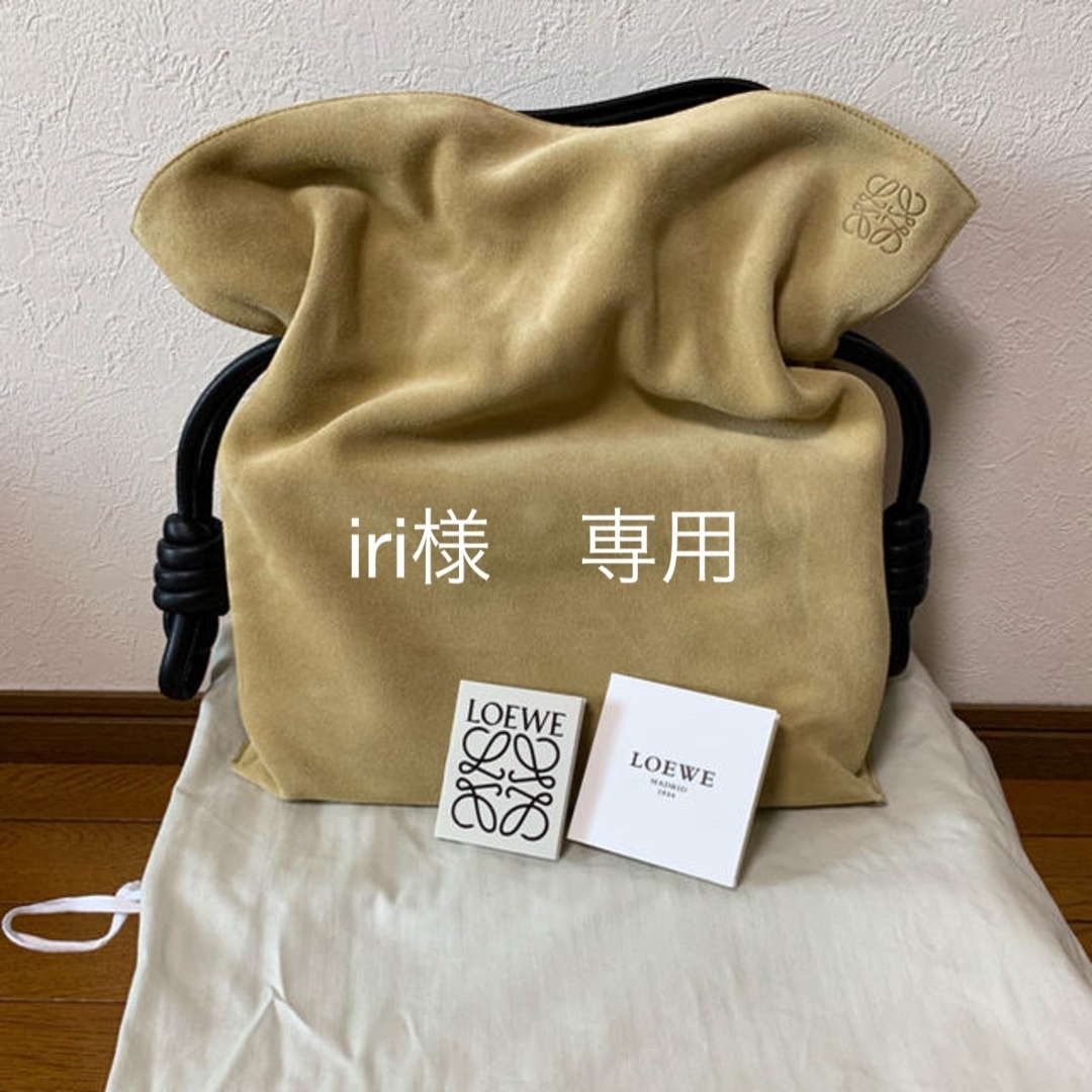 LOEWE(ロエベ)の本日限定値下げ‼️ロエベ フラメンコノット　スエード 新品未使用 巾着 レディースのバッグ(ショルダーバッグ)の商品写真