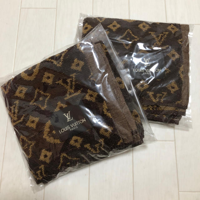 LOUIS VUITTON - 【早い者勝ち】ヴィトン フェイス タオル2個セットの通販 by ♡花花♡｜ルイヴィトンならラクマ