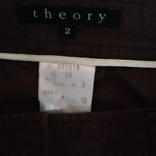 theory(セオリー)の茶色 大人ちょっとセクシーtheory レディースのスカート(ひざ丈スカート)の商品写真