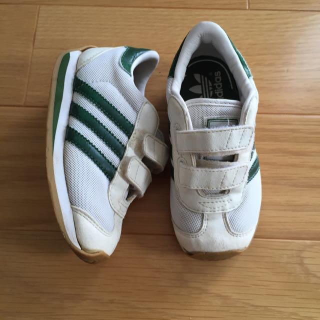 adidas(アディダス)のadidasスニーカー 14CM キッズ/ベビー/マタニティのベビー靴/シューズ(~14cm)(スニーカー)の商品写真