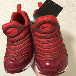 ナイキ(NIKE)のNIKEナイキ ダイナモフリー 21センチRED(スニーカー)