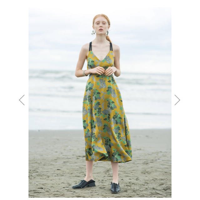 Ameri VINTAGE(アメリヴィンテージ)のAmeri VINTAGE BERRY JACQUARD DRESS レディースのワンピース(ロングワンピース/マキシワンピース)の商品写真