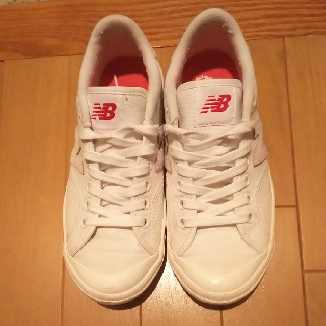 E hyphen world gallery(イーハイフンワールドギャラリー)のnew balance イーハイフンギャラリー コラボ スニーカー レディースの靴/シューズ(スニーカー)の商品写真