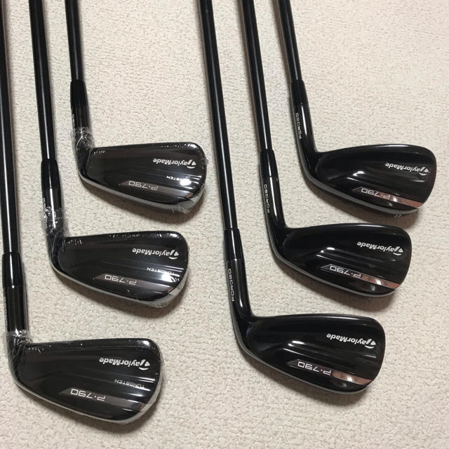 TaylorMade(テーラーメイド)の楓 様専用 テーラーメイド 限定モデル P790 ブラックアイアン #5〜PW スポーツ/アウトドアのゴルフ(クラブ)の商品写真