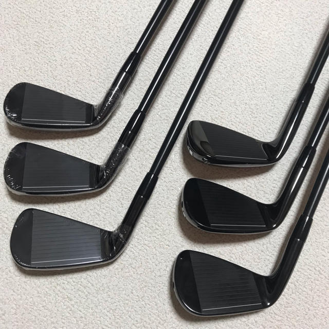 TaylorMade(テーラーメイド)の楓 様専用 テーラーメイド 限定モデル P790 ブラックアイアン #5〜PW スポーツ/アウトドアのゴルフ(クラブ)の商品写真