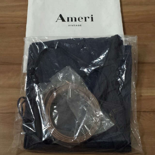 Ameri VINTAGE(アメリヴィンテージ)のAESTHETICS SALOPETTE PANTS レディースのパンツ(サロペット/オーバーオール)の商品写真