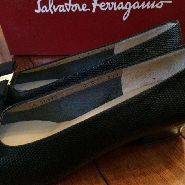 Ferragamo(フェラガモ)の正規品✴︎フェラガモパンプス レディースの靴/シューズ(ハイヒール/パンプス)の商品写真