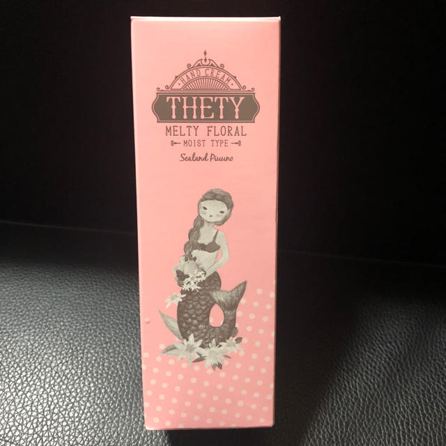 ハンドクリーム THETY コスメ/美容のボディケア(ハンドクリーム)の商品写真