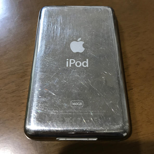 Apple(アップル)のiPod classic 160GB スマホ/家電/カメラのオーディオ機器(ポータブルプレーヤー)の商品写真