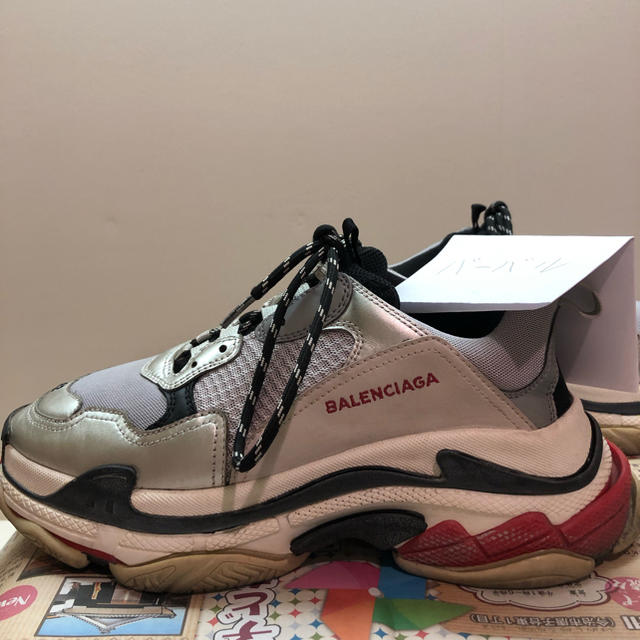 Balenciaga(バレンシアガ)のtriple s トリプルエス 42 銀 メンズの靴/シューズ(スニーカー)の商品写真