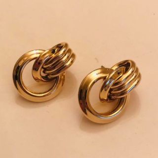 デザインピアス　(ピアス)