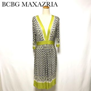 ビーシービージーマックスアズリア(BCBGMAXAZRIA)のBCBG MAXAZRIA マックスアズリア 総柄 ドレスワンピース (ひざ丈ワンピース)