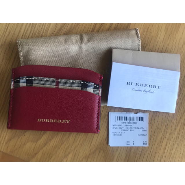 BURBERRY(バーバリー)のバーバリーカードケース レディースのファッション小物(名刺入れ/定期入れ)の商品写真