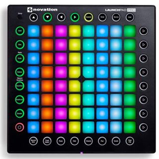 novation launchpad pro(MIDIコントローラー)