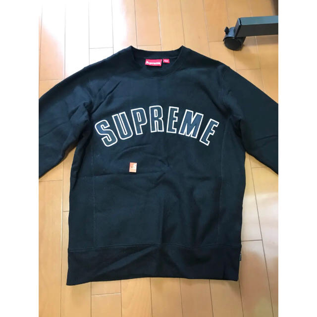 Supreme(シュプリーム)のsupremeアーチロゴスウェット黒 メンズのトップス(スウェット)の商品写真