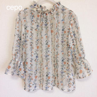 セポ(CEPO)の美品！ cepo. 花柄ブラウス(シャツ/ブラウス(長袖/七分))