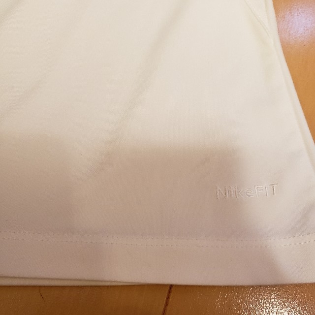 NIKE(ナイキ)のNIKE　Tシャツ　レディースM スポーツ/アウトドアのランニング(ウェア)の商品写真