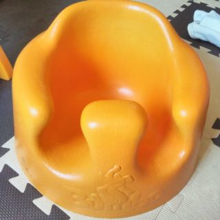 バンボ(Bumbo)のバンボ　オレンジ　(その他)