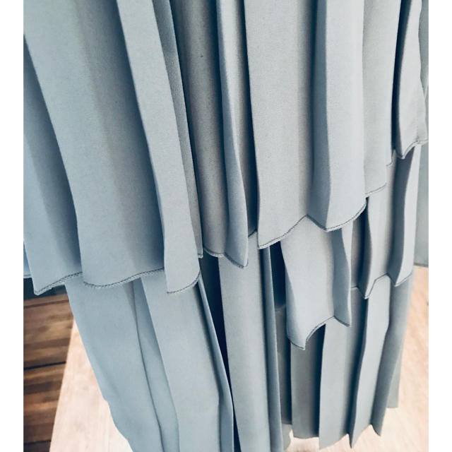 Avan Lily(アバンリリー)のティアード プリーツスカート レディースのスカート(ロングスカート)の商品写真