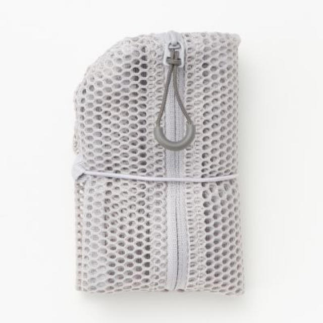 MUJI (無印良品)(ムジルシリョウヒン)の【10%OFF】無印良品 立体メッシュタテに使える仕分けケース・Ｓ　ライトグレー レディースのファッション小物(ポーチ)の商品写真