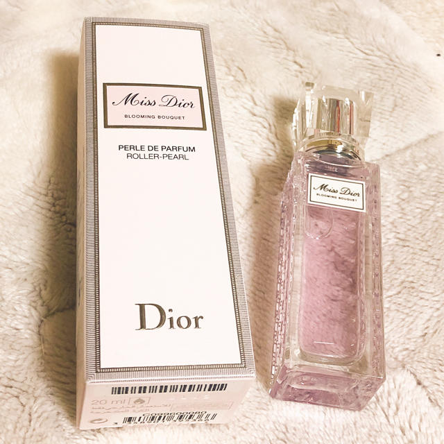 Christian Dior(クリスチャンディオール)のブルーミング ブーケ ローラー パール コスメ/美容の香水(香水(女性用))の商品写真