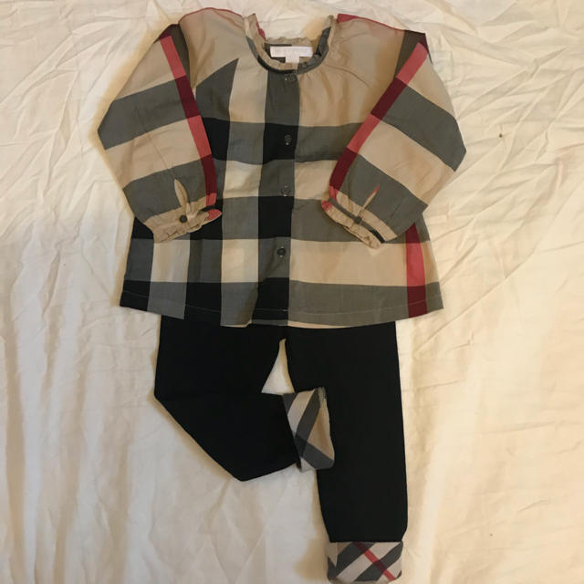 BURBERRY(バーバリー)の1回着用 バーバリー ブラウス&レギンス 95 キッズ/ベビー/マタニティのキッズ服女の子用(90cm~)(ブラウス)の商品写真