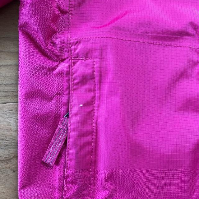 patagonia(パタゴニア)のPatagonia キッズ  トレントシェルジャケット 4T キッズ/ベビー/マタニティのキッズ服女の子用(90cm~)(ジャケット/上着)の商品写真