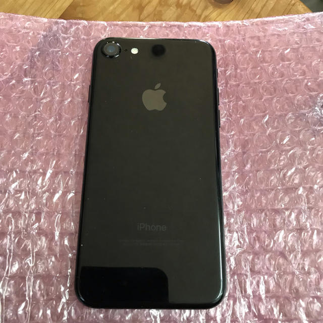 iPhone(アイフォーン)のiPhone7 Jet Black 256GB  SIMフリー スマホ/家電/カメラのスマートフォン/携帯電話(スマートフォン本体)の商品写真