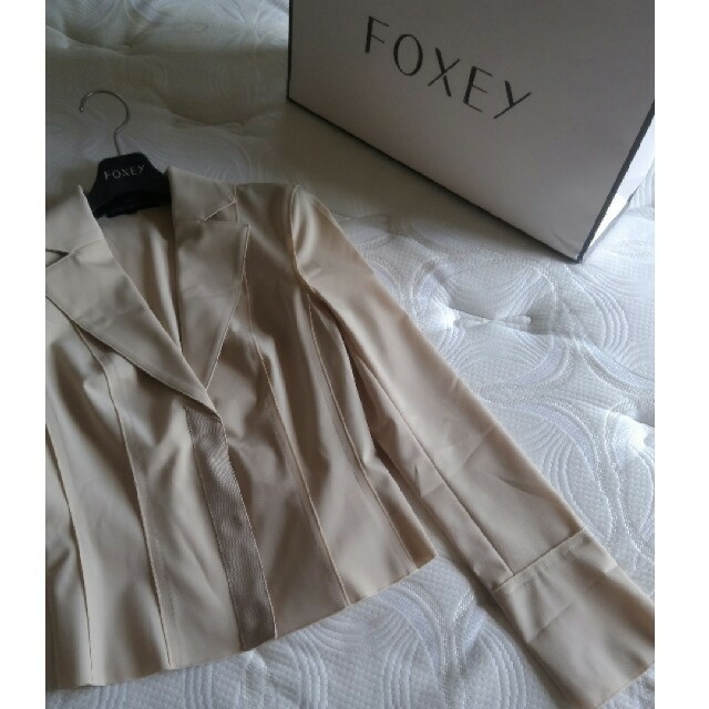 FOXEY(フォクシー)の♡美品フォクシージャケット♡ レディースのジャケット/アウター(テーラードジャケット)の商品写真