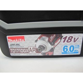 マキタ(Makita)の新品未開封 マキタ インパクトドライバー TD171DGXAR　レッド(工具/メンテナンス)