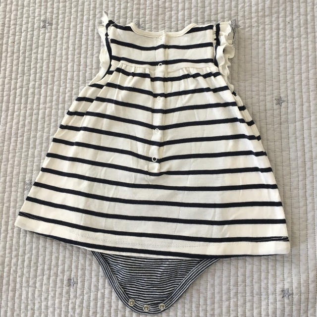 PETIT BATEAU(プチバトー)のプチバトー  ボーダーワンピース6m67㎝ キッズ/ベビー/マタニティのベビー服(~85cm)(ワンピース)の商品写真