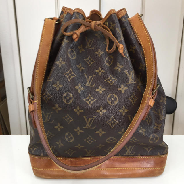 LOUIS VUITTON モノグラム ノエ 巾着ショルダーバッグ