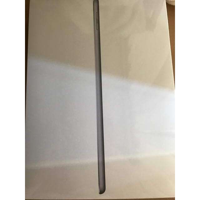 新品 未開封 未使用 ipad 2018 グレー 32gb wifi 9.7