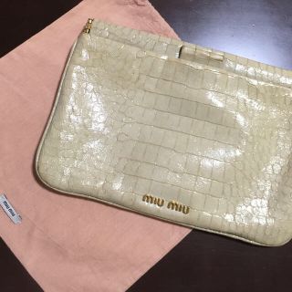 ミュウミュウ(miumiu)のmiumiu❤︎yuka様専用(クラッチバッグ)