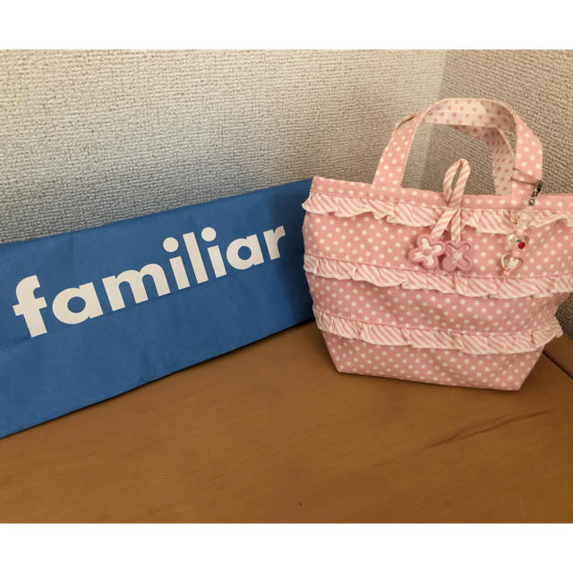 familiar(ファミリア)の美品 ファミリア familiar 可愛いミニバッグ ストラップおまけ付き キッズ/ベビー/マタニティのこども用バッグ(その他)の商品写真