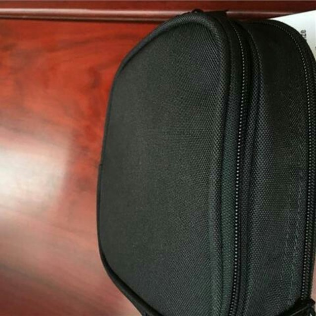 carhartt(カーハート)のショルダーバック carhartt wip サコッシュ メンズのバッグ(ショルダーバッグ)の商品写真