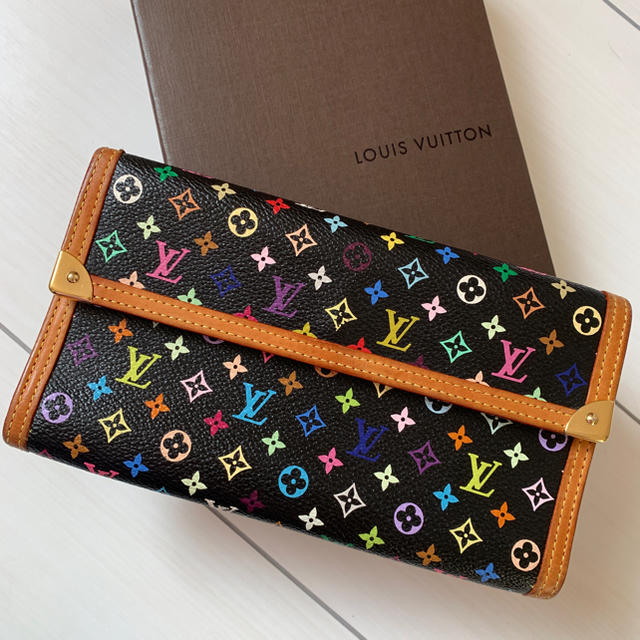 LOUIS VUITTON(ルイヴィトン)のルイヴィトン マルチカラー レディースのファッション小物(財布)の商品写真