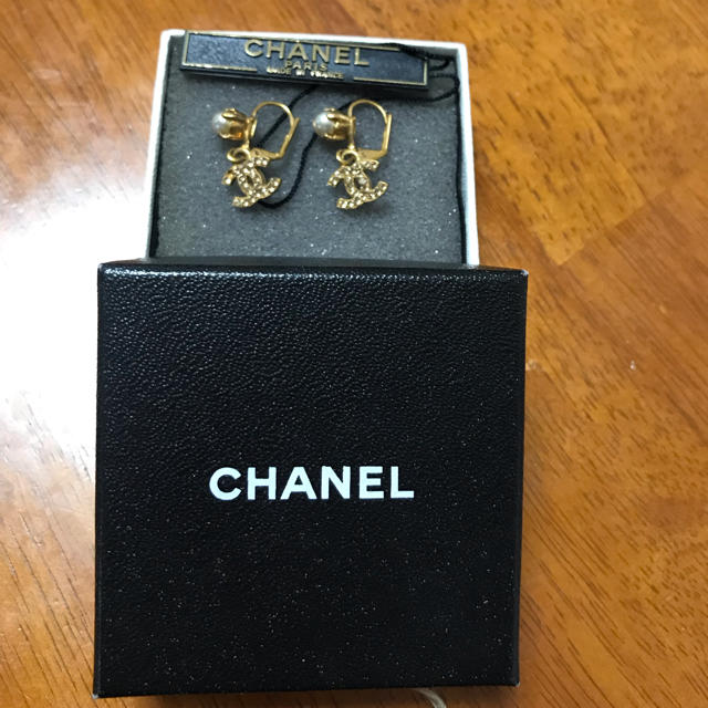 最大12%OFFクーポン ぶら下がり パール ピアス CHANEL シャネル