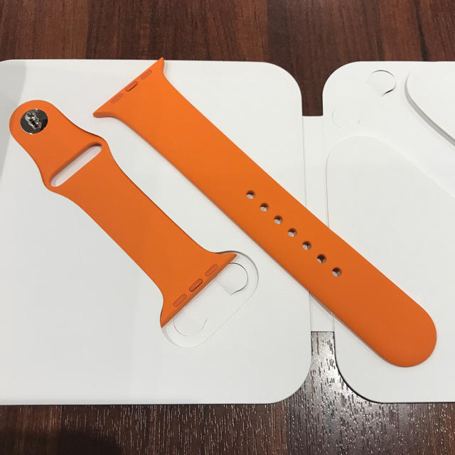 Hermes(エルメス)の(正規品) Apple Watch HERMES エルメス 42mm バンド メンズの時計(ラバーベルト)の商品写真