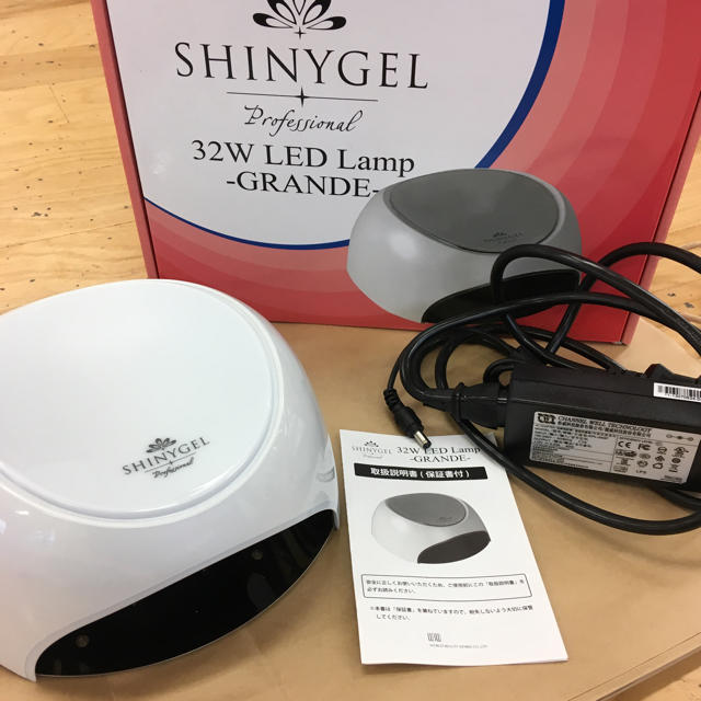 SHINY GEL(シャイニージェル)のシャイニージェル 32W LEDランプ  コスメ/美容のネイル(ネイル用品)の商品写真